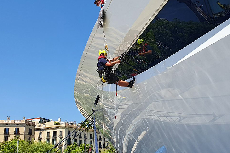 yacht tech passerelle